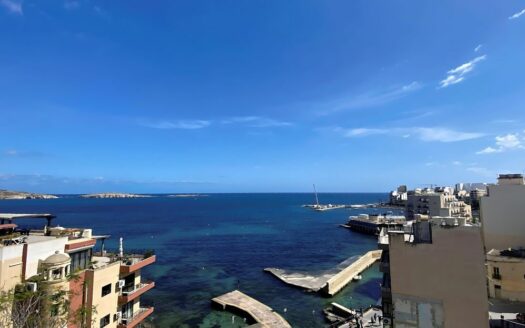 Vista sul mare di trilocale fronte mare a Malta